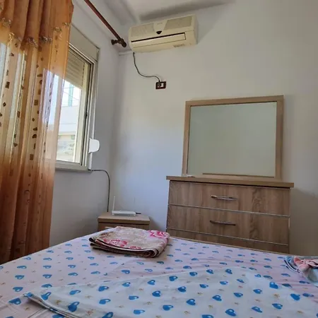 Seaside Apartment *